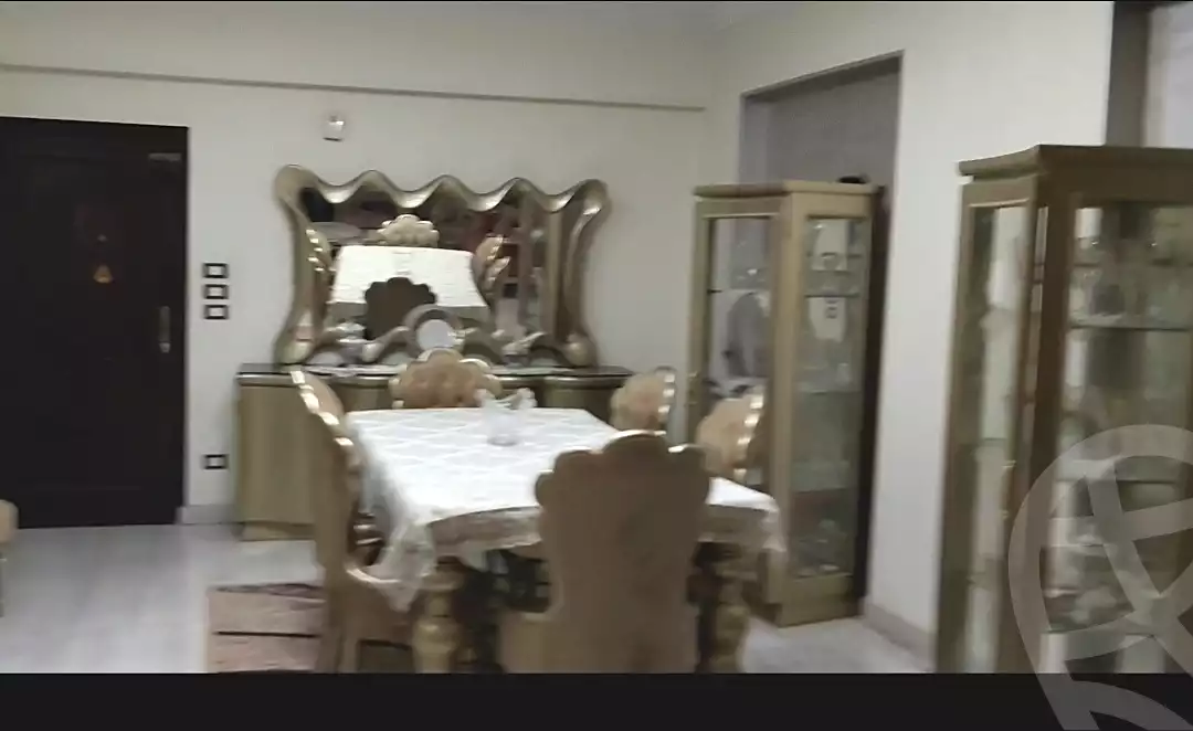https://aqarmap.com.eg/ar/listing/7142048-for-sale-cairo-el-haram-el-lebeny-soltan-khattab-st