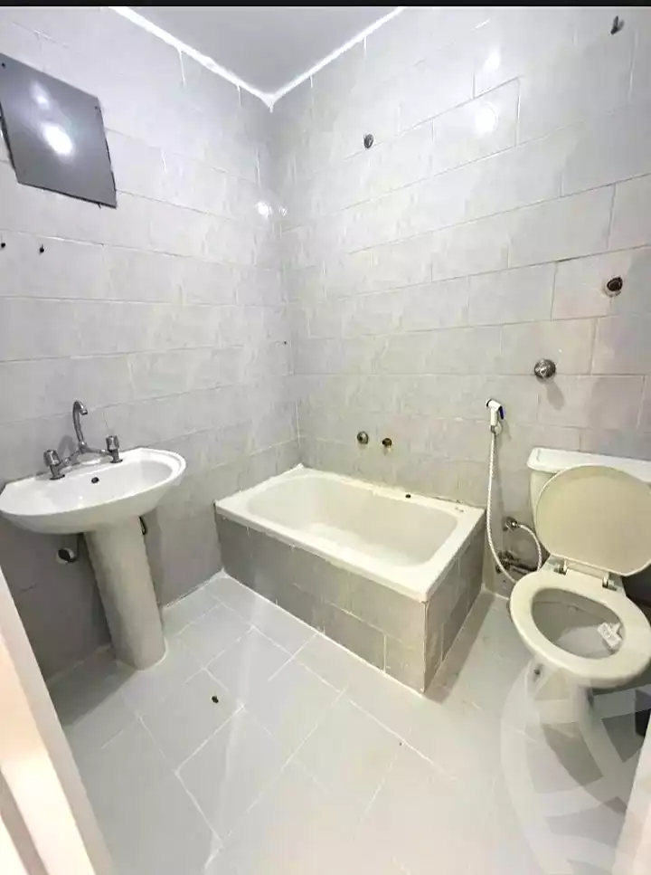 https://aqarmap.com.eg/ar/listing/7142087-for-sale-alexandria-al-agamy-shataa-el-nakheel