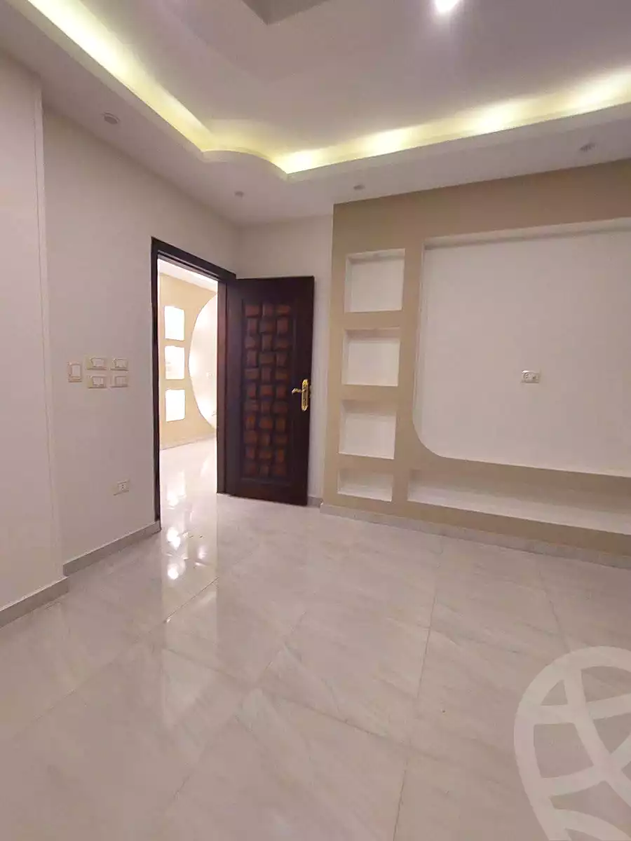 https://aqarmap.com.eg/ar/listing/7142130-for-sale-cairo-helwan-helwan-el-sharkeya-saleh-sobhy-st