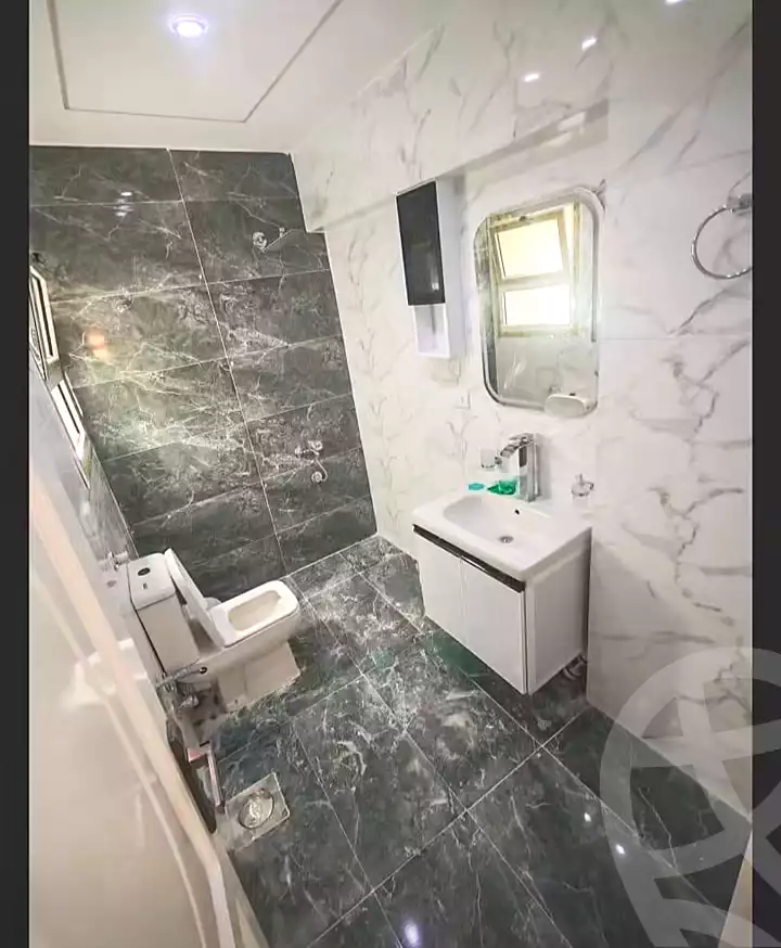 https://aqarmap.com.eg/ar/listing/7142169-for-sale-alexandria-al-agamy-el-hanouvel-kasr-al-quiri-st-1