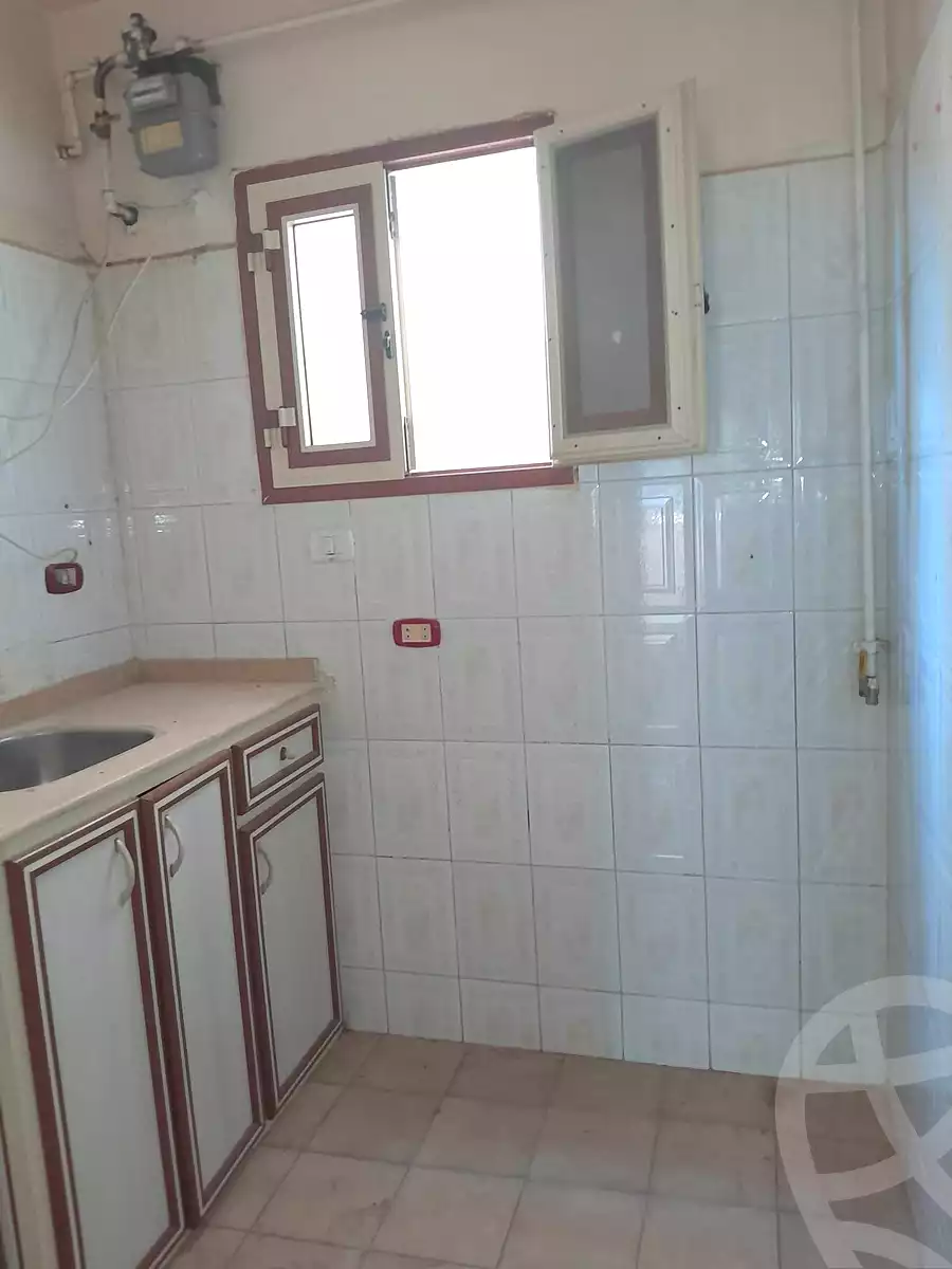 https://aqarmap.com.eg/ar/listing/7142205-for-sale-alexandria-al-agamy-el-hanouvel-el-salam-st