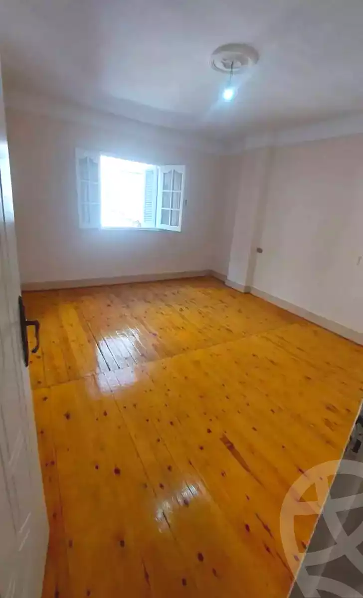https://aqarmap.com.eg/ar/listing/7142191-for-rent-alexandria-miami-shr-jml-bd-lnsr