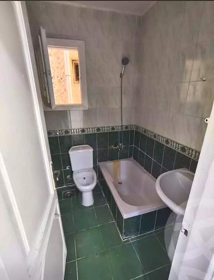 https://aqarmap.com.eg/ar/listing/7142211-for-sale-alexandria-al-agamy-shataa-el-nakheel