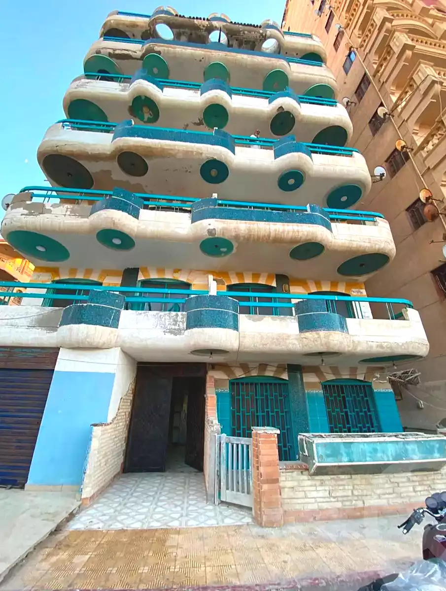 https://aqarmap.com.eg/ar/listing/7142282-for-sale-alexandria-al-agamy-shataa-el-nakheel