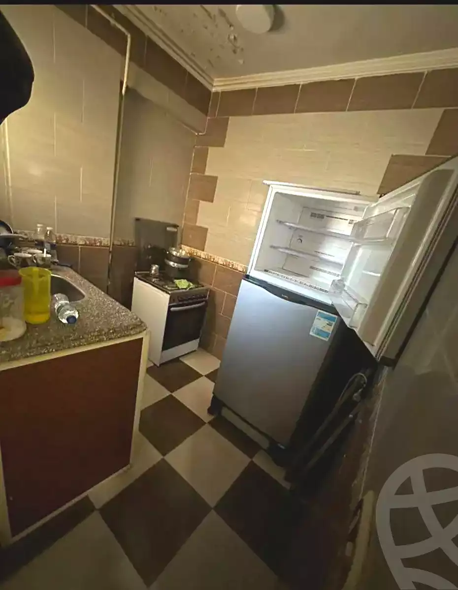 https://aqarmap.com.eg/ar/listing/7142657-for-sale-alexandria-sydy-bshr-shr-mlk-hfny