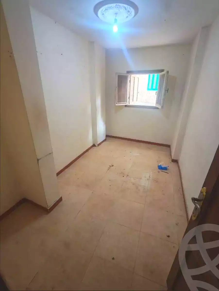 https://aqarmap.com.eg/ar/listing/7143265-for-sale-alexandria-al-agamy-el-hanouvel
