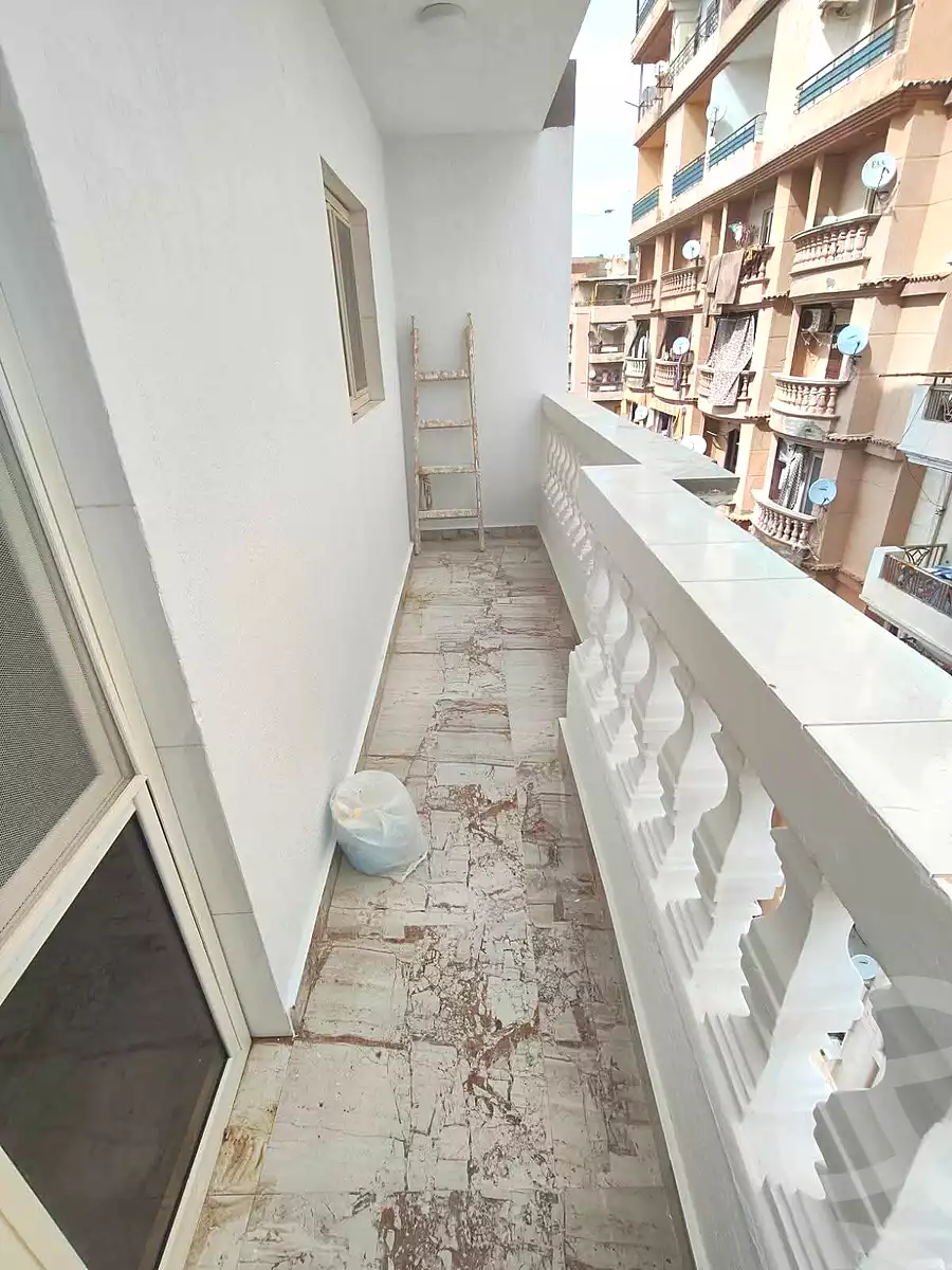 https://aqarmap.com.eg/ar/listing/7143310-for-sale-alexandria-sydy-bshr-sydy-bshr-bhry-khalil-hamada-st