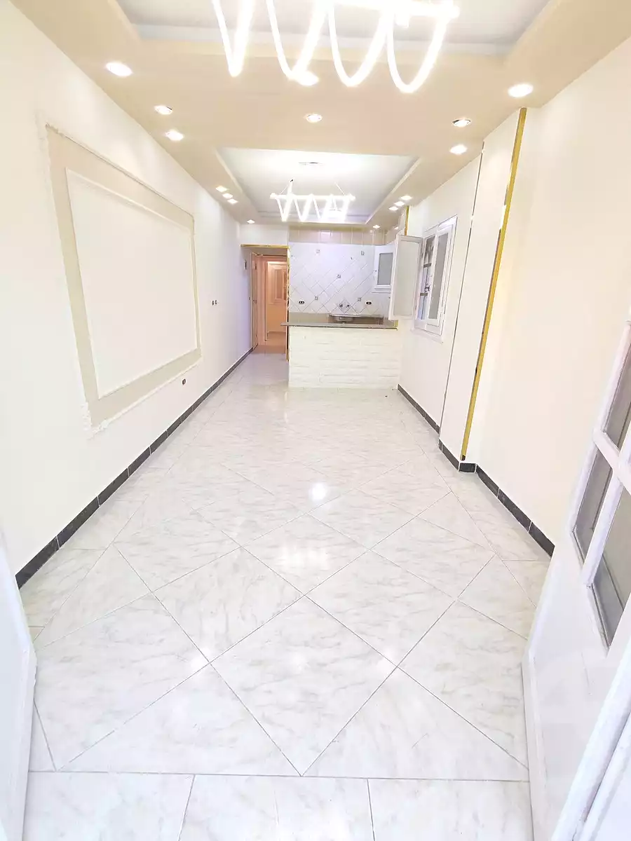 https://aqarmap.com.eg/ar/listing/7143326-for-sale-alexandria-al-agamy-shataa-el-nakheel-street-10