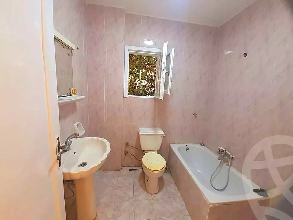 https://aqarmap.com.eg/ar/listing/7143506-for-sale-alexandria-al-agamy-shataa-el-nakheel