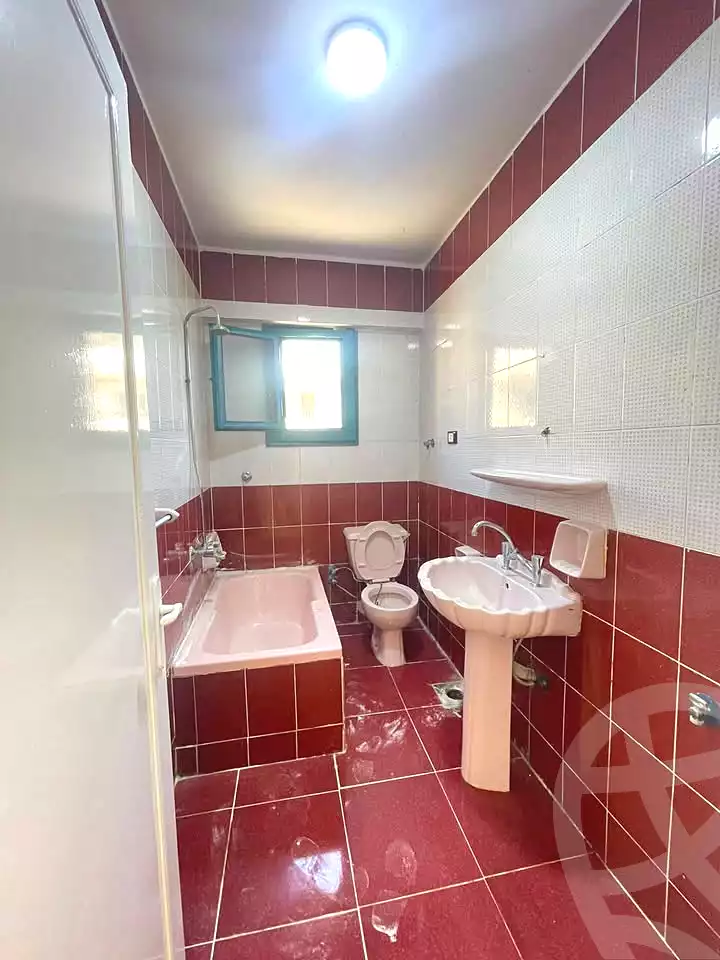 https://aqarmap.com.eg/ar/listing/7143635-for-sale-alexandria-al-agamy-shataa-el-nakheel