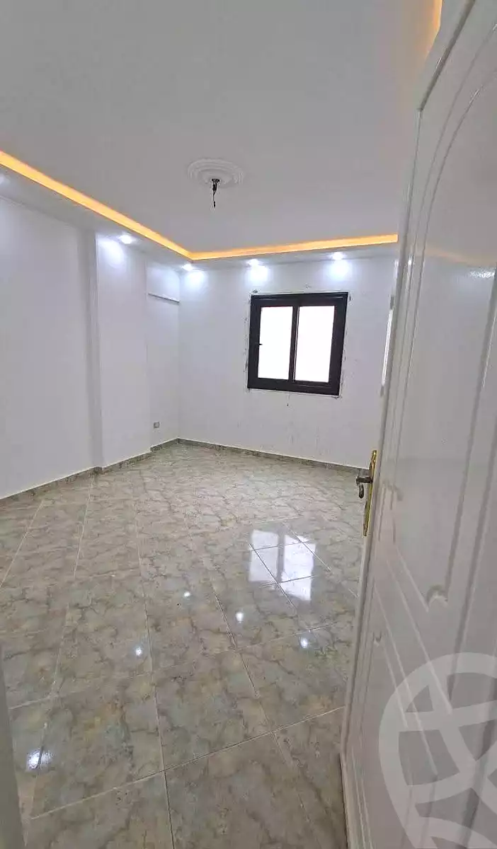 https://aqarmap.com.eg/ar/listing/7143886-for-sale-alexandria-sydy-bshr-sydy-bshr-bhry-shr-mhmwd-l-yswy