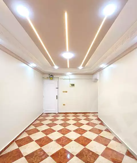 https://aqarmap.com.eg/en/listing/7144111-for-sale-alexandria-bw-qyr-street-25