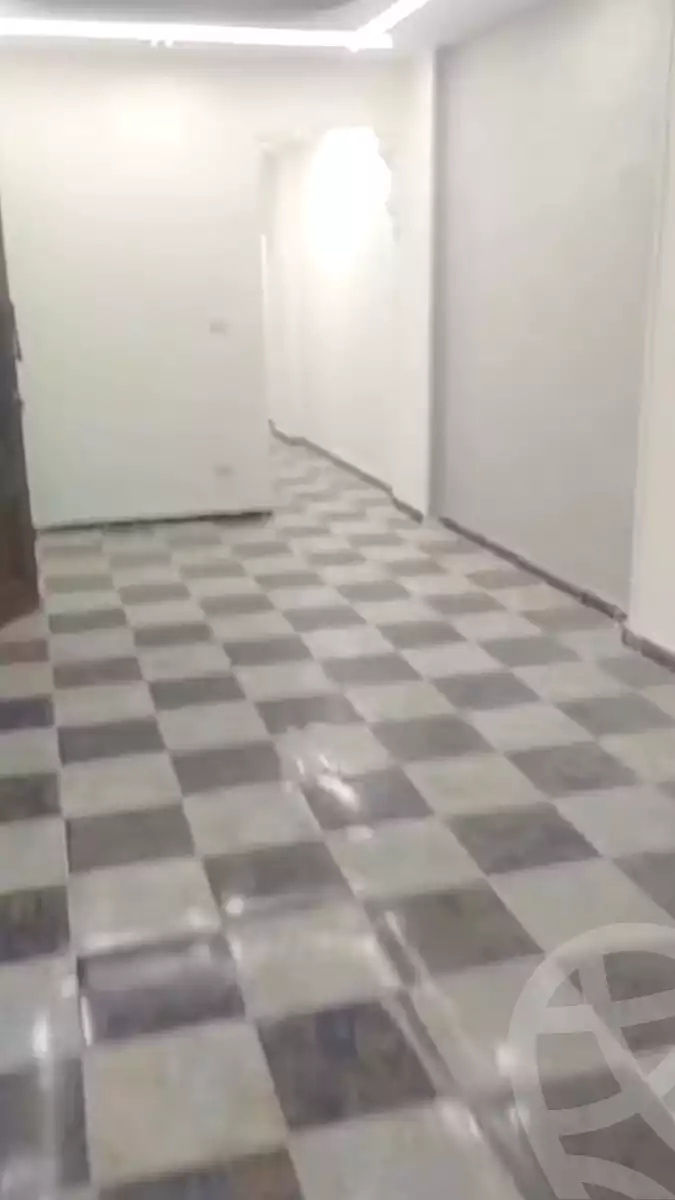 https://aqarmap.com.eg/ar/listing/7144134-for-rent-alexandria-new-miami-eskot