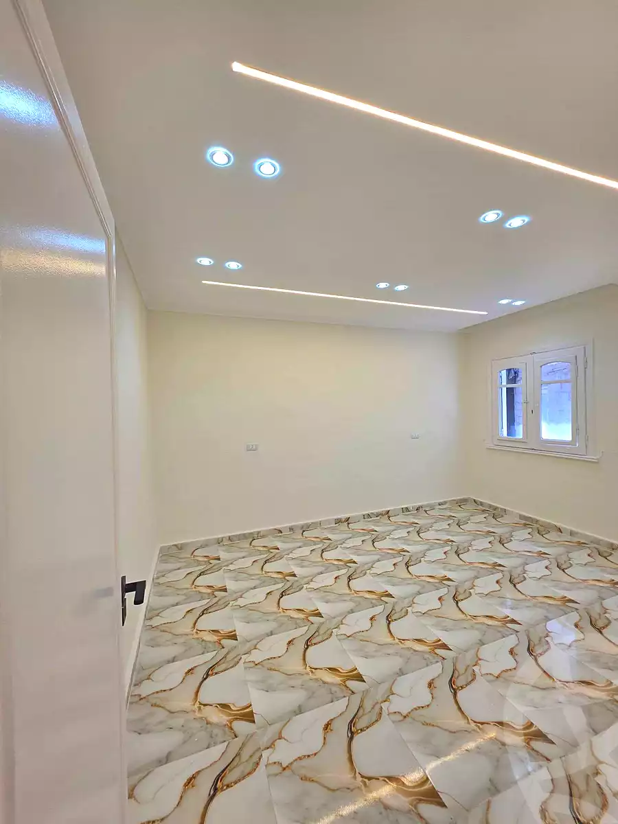 https://aqarmap.com.eg/en/listing/7144354-for-sale-alexandria-miami-el-gaish-rd-st