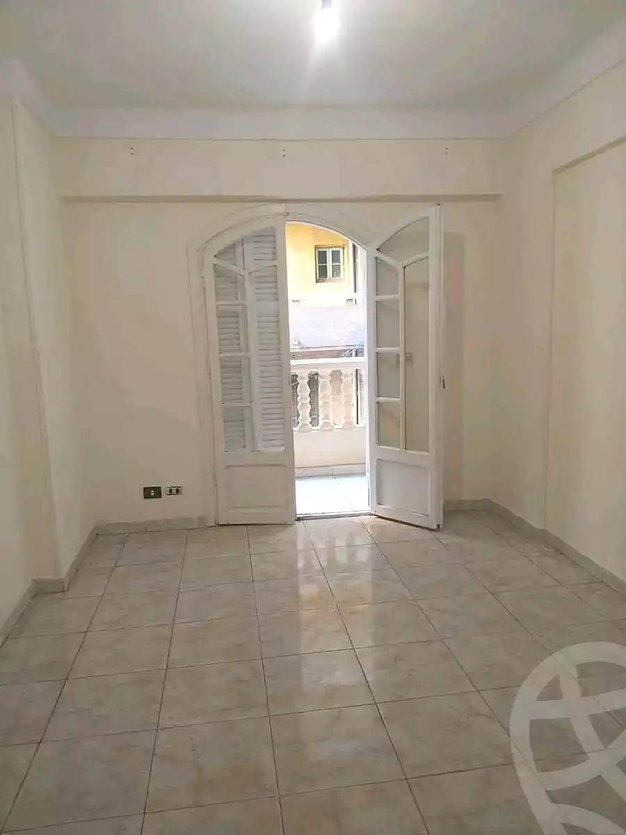 https://aqarmap.com.eg/ar/listing/7144583-for-rent-alexandria-sydy-bshr-sydy-bshr-bhry-shr-mhmwd-l-yswy