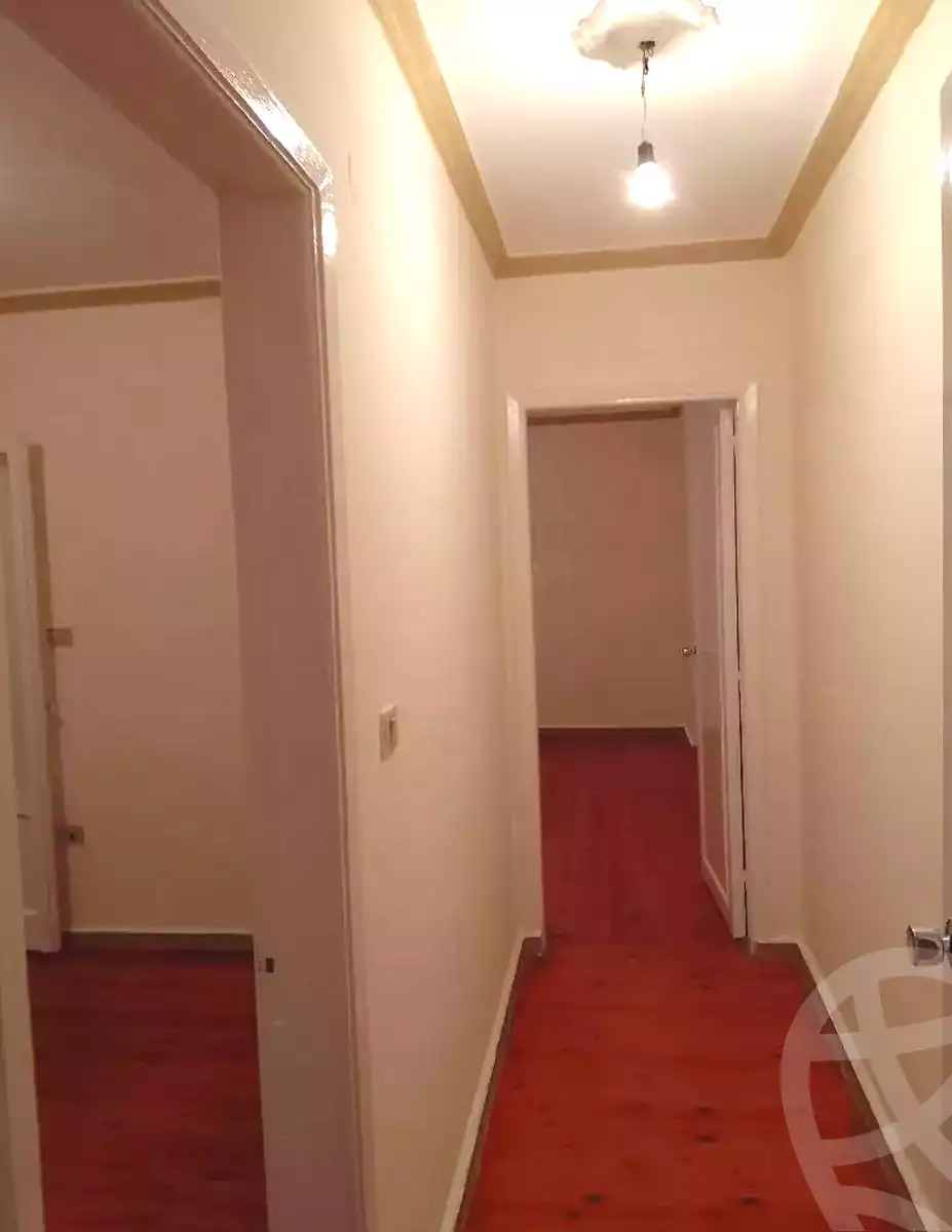 https://aqarmap.com.eg/ar/listing/7144697-for-rent-alexandria-ganaklis