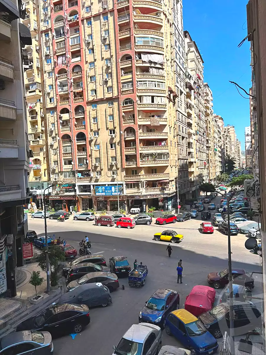 https://aqarmap.com.eg/ar/listing/7145062-for-sale-alexandria-sydy-bshr-sydy-bshr-bhry-shr-lsg-mhmd-bd-lslm