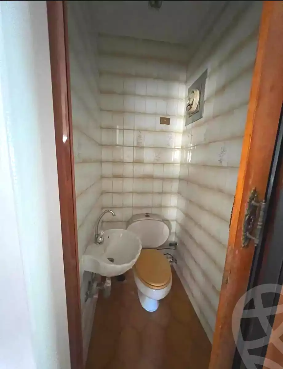 https://aqarmap.com.eg/ar/listing/7145086-for-sale-alexandria-fyktwry-shr-jml-bd-lnsr