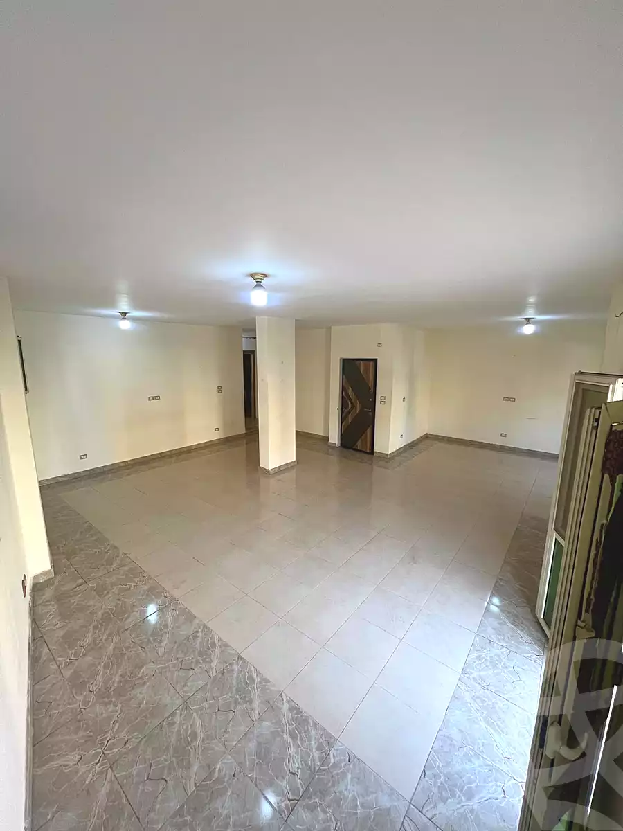 https://aqarmap.com.eg/ar/listing/7145547-for-sale-cairo-el-sheikh-zayed-city-el-hay-elasher-street-100