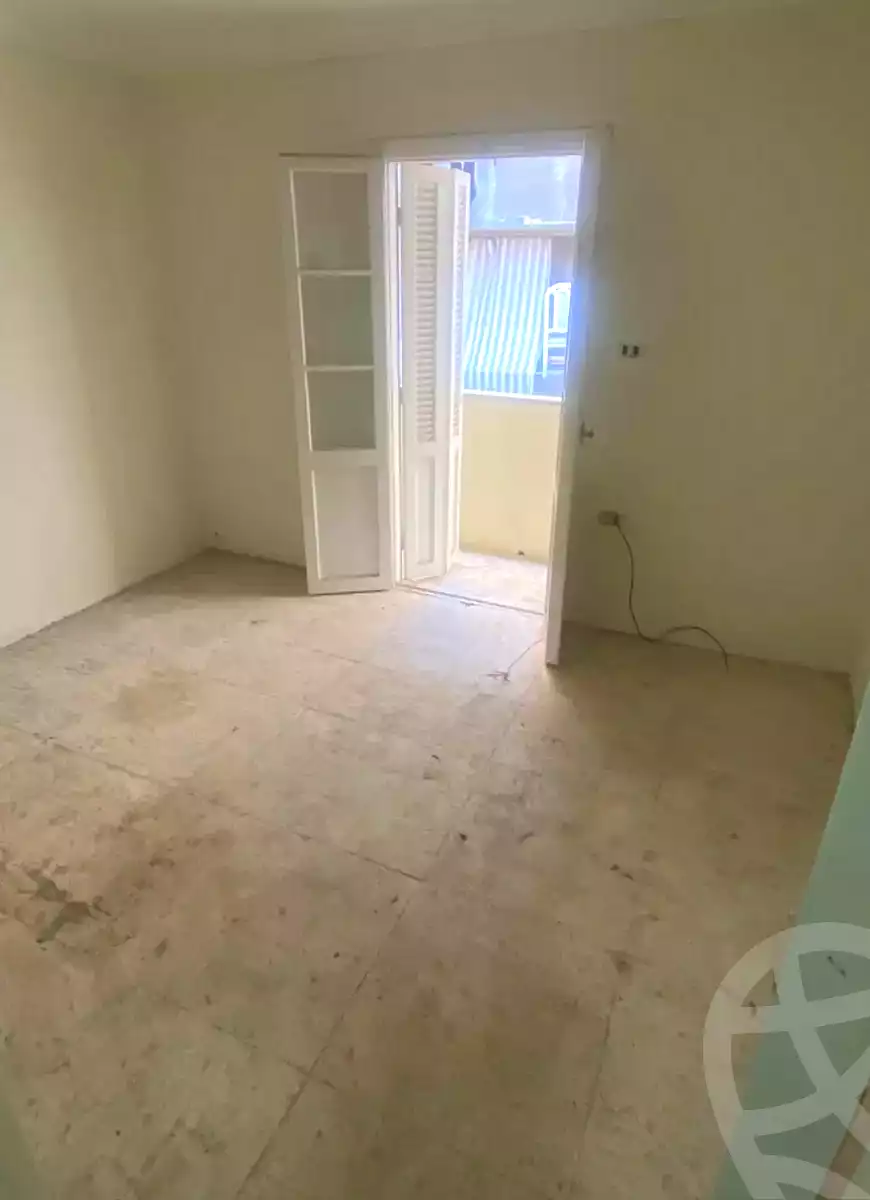 https://aqarmap.com.eg/ar/listing/7145133-for-sale-alexandria-ganaklis
