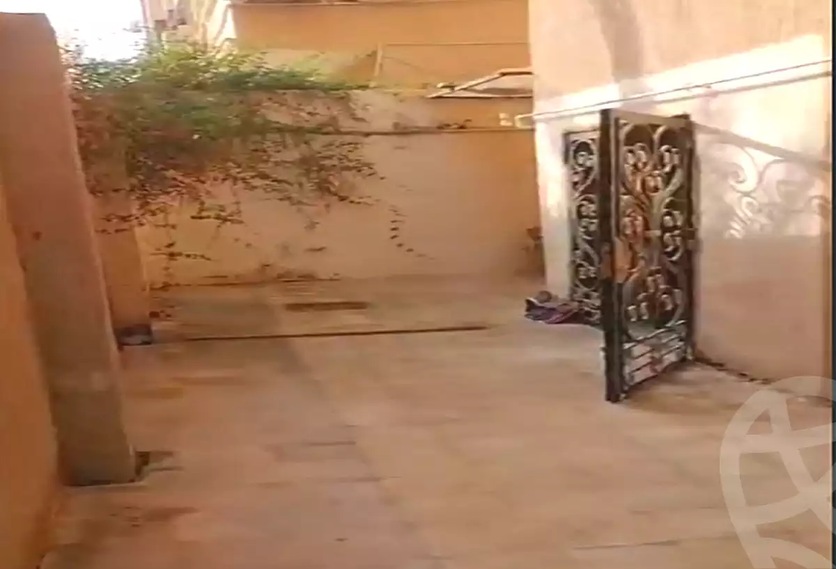 https://aqarmap.com.eg/en/listing/7145696-for-sale-cairo-6th-of-october-el-ahyaa-neighborhood-3rd-al-hay-al-thalith-st