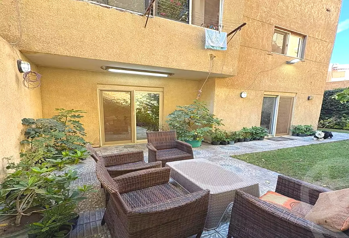 https://aqarmap.com.eg/en/listing/7145712-for-sale-cairo-new-cairo-first-settlement-mhwr-mstfy-kml