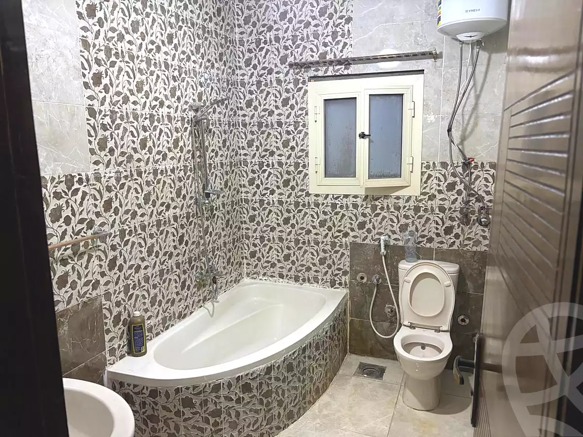 https://aqarmap.com.eg/ar/listing/7145737-for-rent-cairo-new-cairo-el-banafsg-el-banafsag-omarat-qt-342