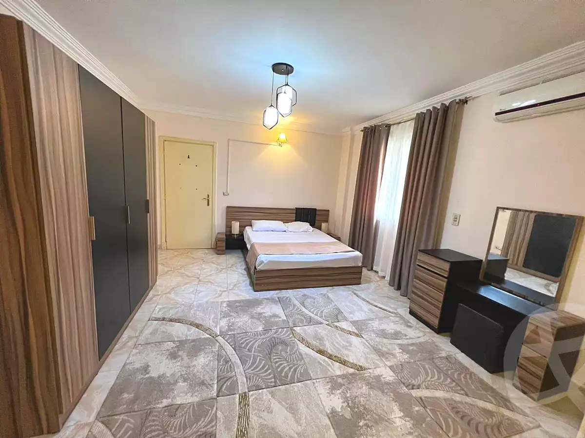 https://aqarmap.com.eg/ar/listing/7145747-for-rent-cairo-new-cairo-lrhb-city-phase-1-ahmed-rami-st