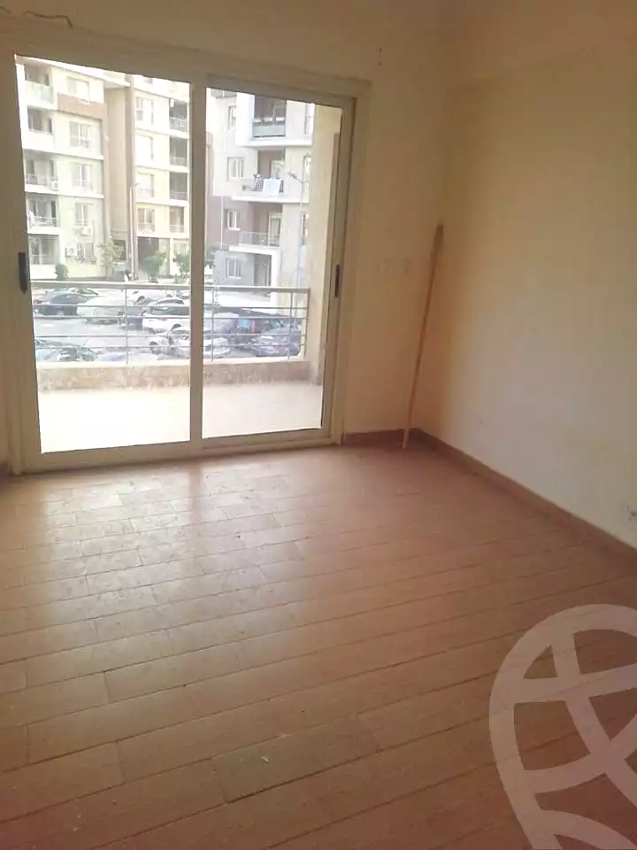 https://aqarmap.com.eg/en/listing/7145783-for-sale-cairo-new-cairo-compounds-dar-misr-el-koronfel