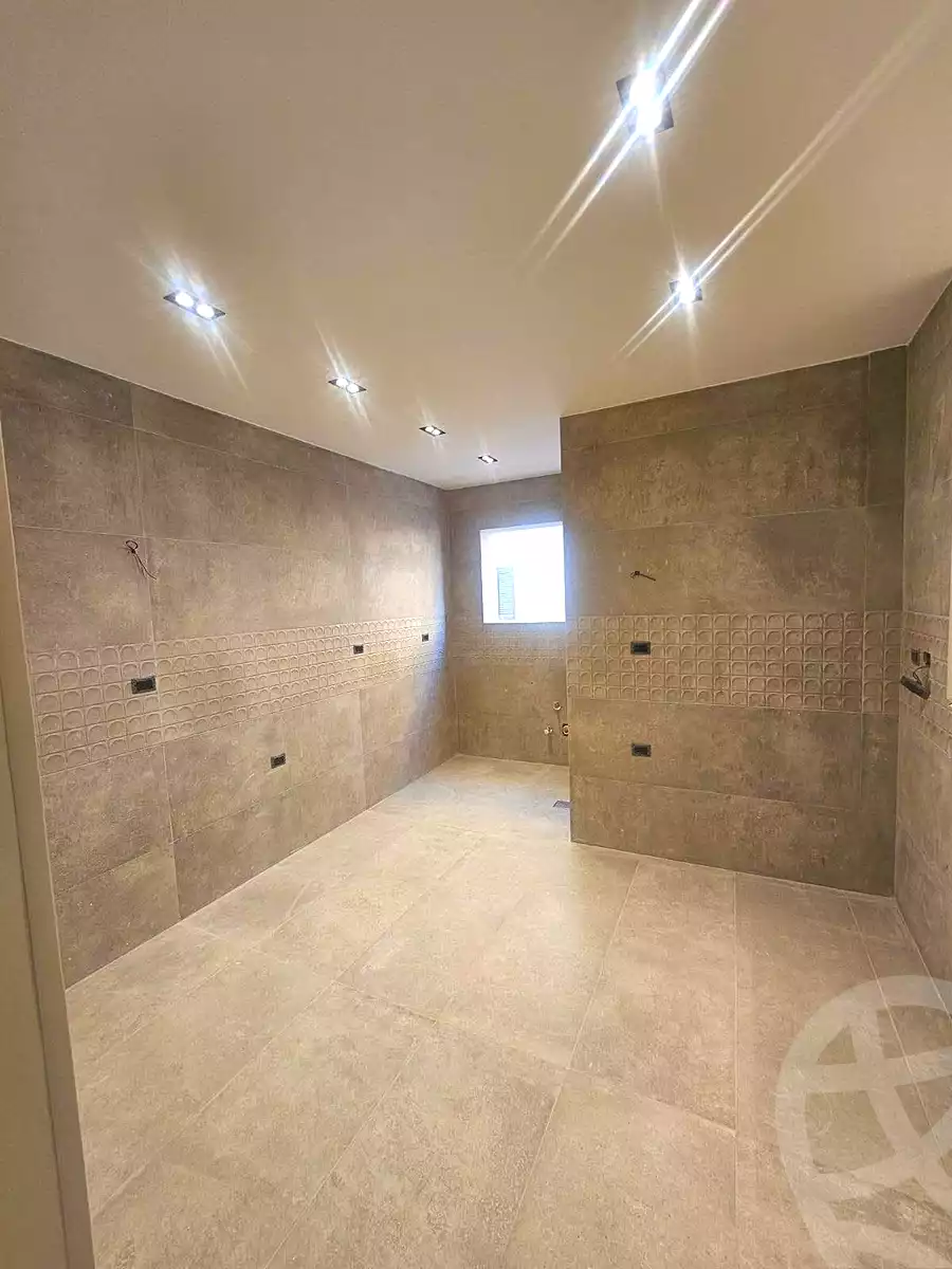 https://aqarmap.com.eg/ar/listing/7145785-for-sale-cairo-el-sheikh-zayed-city-compounds-el-yasmeen-compound