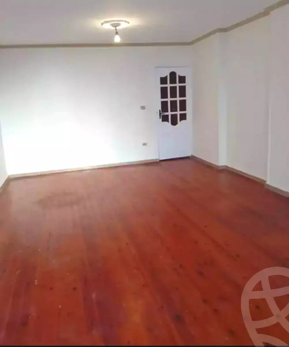 https://aqarmap.com.eg/ar/listing/7145964-for-rent-alexandria-ganaklis