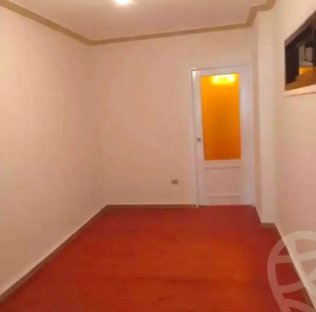 https://aqarmap.com.eg/ar/listing/7145964-for-rent-alexandria-ganaklis
