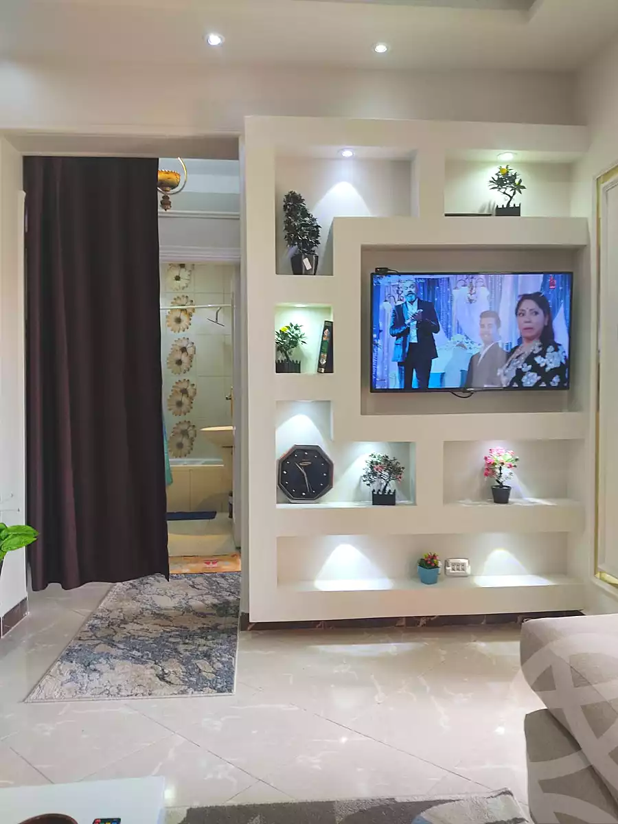 https://aqarmap.com.eg/ar/listing/7145997-for-rent-cairo-6th-of-october-compounds-dream-land-flower-resort