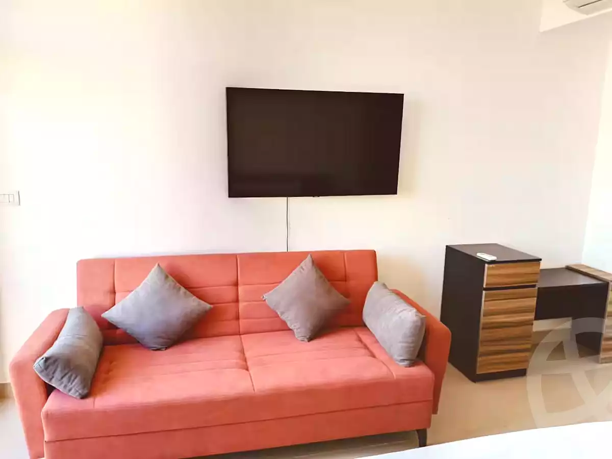 1 BR Apartment in G Cribs, photo 8 of 8