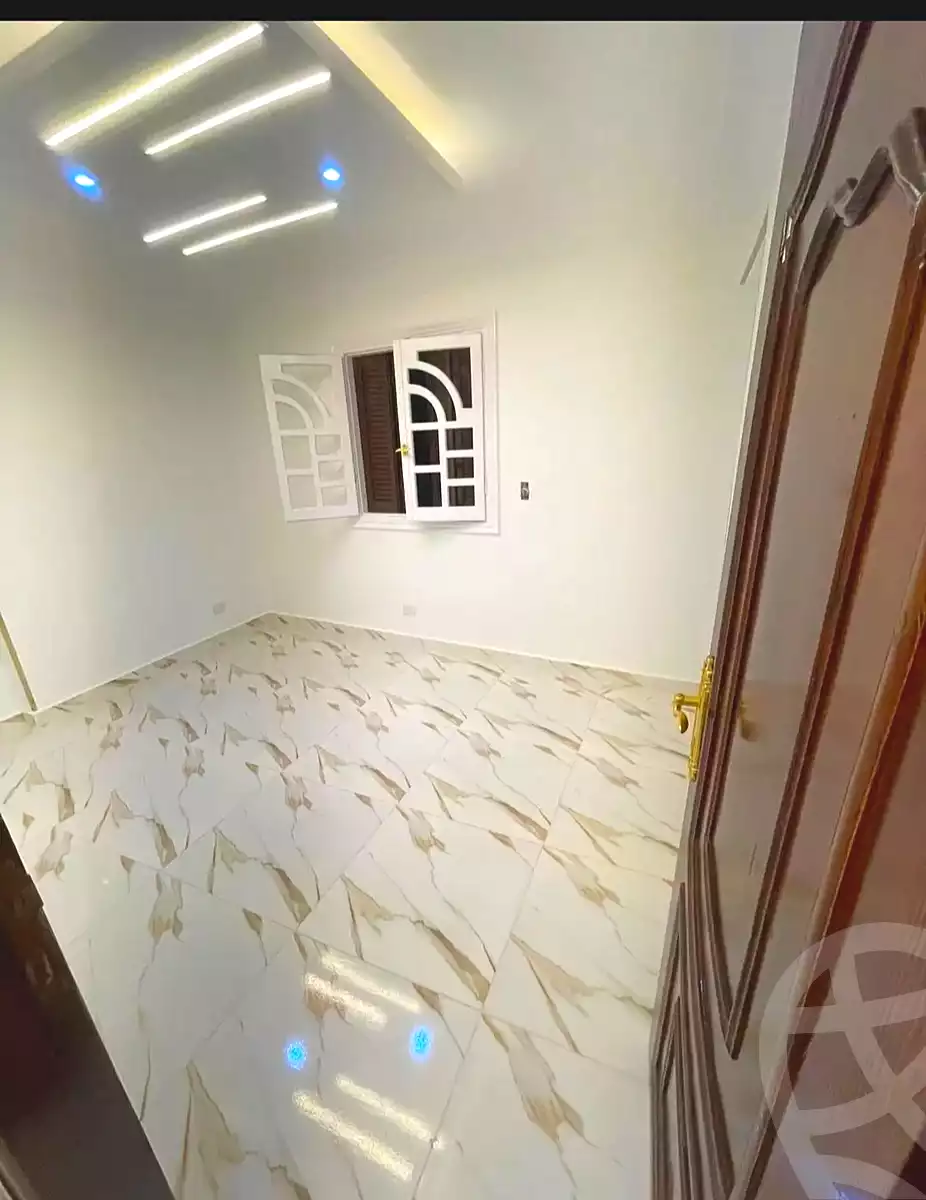 https://aqarmap.com.eg/ar/listing/7146625-for-sale-alexandria-sydy-bshr-sydy-bshr-bhry-mohamed-el-srafi-st.