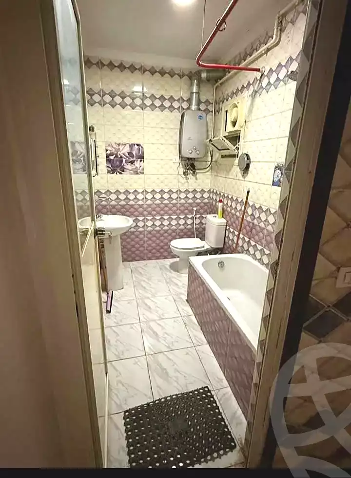 https://aqarmap.com.eg/ar/listing/7146842-for-rent-alexandria-el-asafra-salman-el-farsi-st