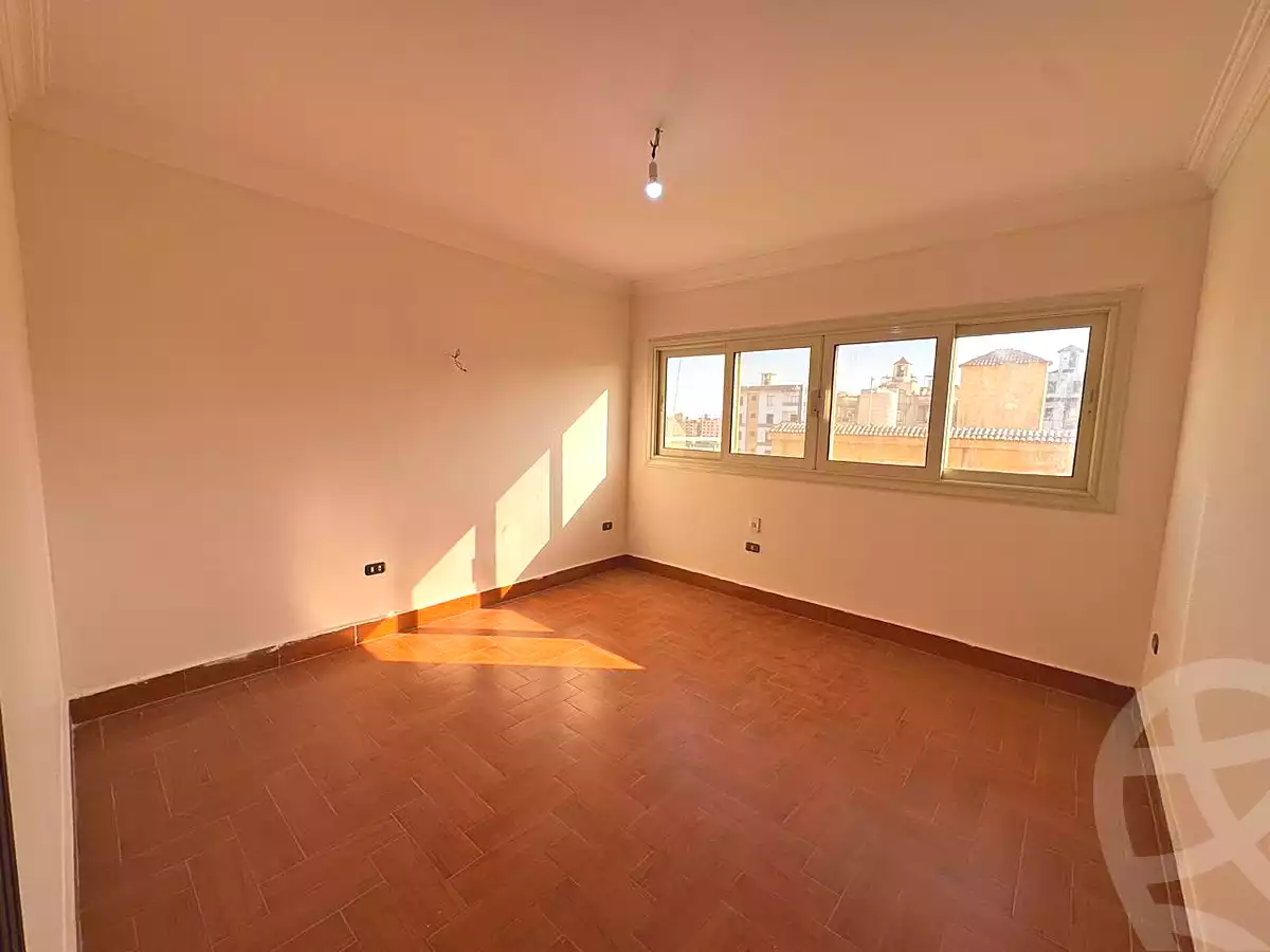https://aqarmap.com.eg/ar/listing/7147017-for-rent-cairo-6th-of-october-el-ahyaa-neighborhood-8th-el-tahrir-rd