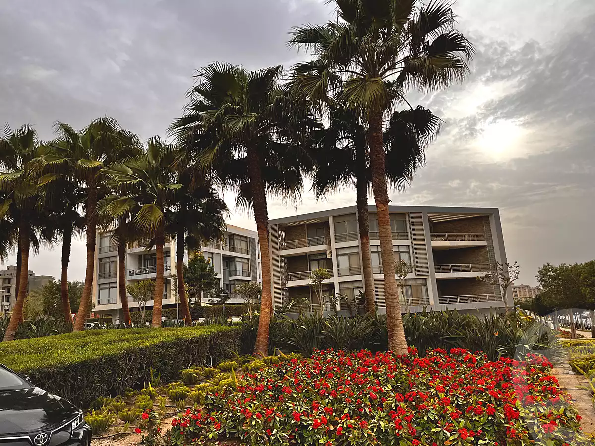 https://aqarmap.com.eg/ar/listing/7147094-for-sale-cairo-new-cairo-compounds-sarai-elan-sarai-compound