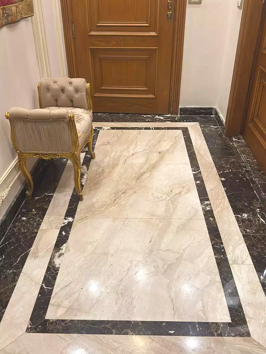 https://aqarmap.com.eg/ar/listing/7147268-for-sale-cairo-el-sheikh-zayed-city-compounds-el-khamayel