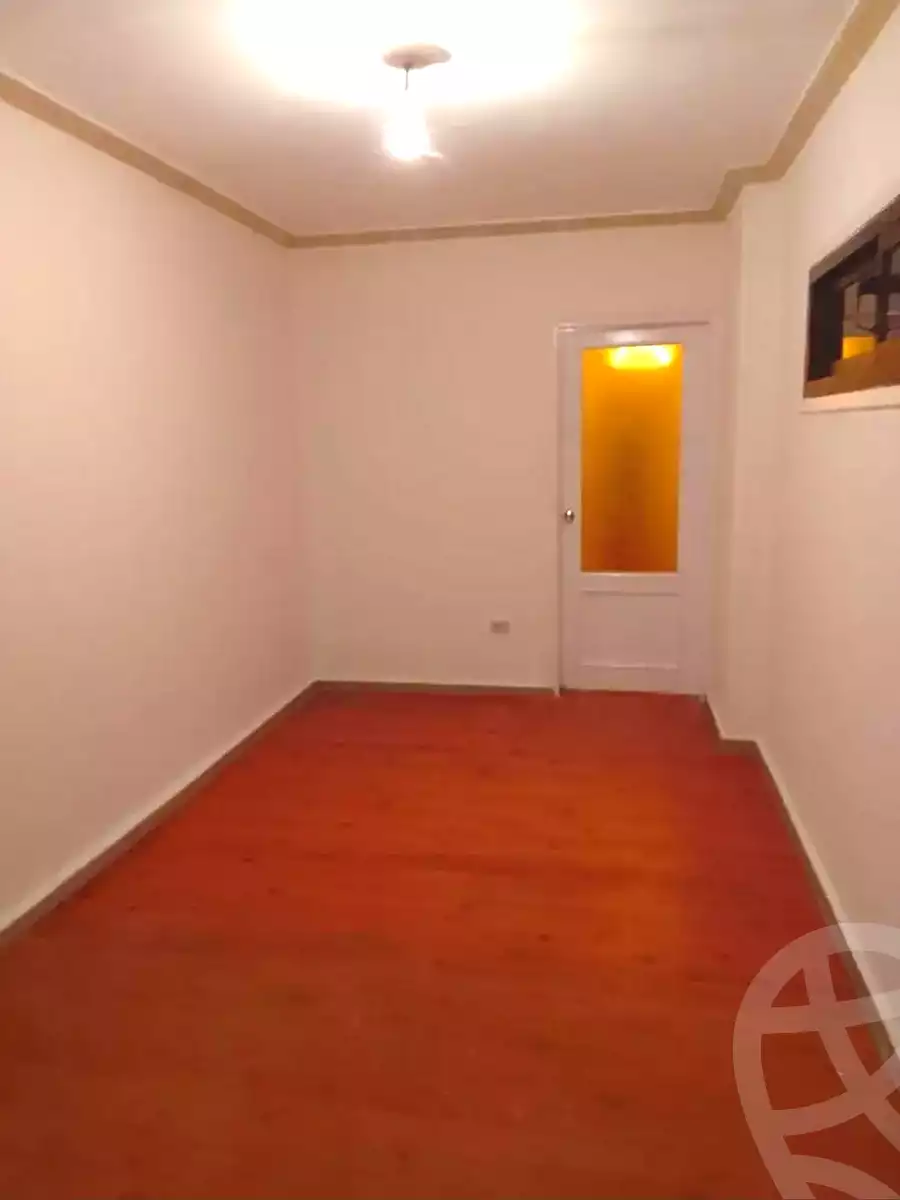 https://aqarmap.com.eg/ar/listing/7147316-for-rent-alexandria-ganaklis