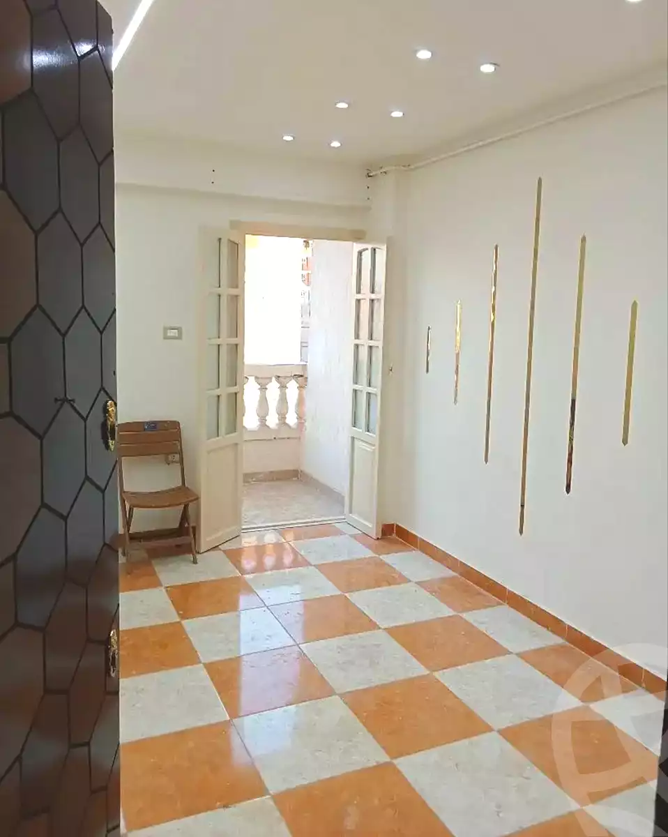 https://aqarmap.com.eg/ar/listing/7147517-for-sale-alexandria-el-asafra-shr-45