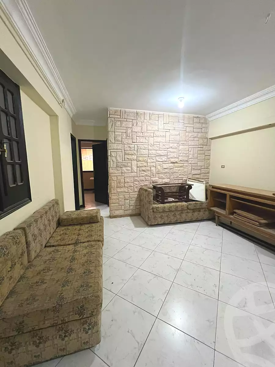 https://aqarmap.com.eg/en/listing/7147618-for-rent-cairo-6th-of-october-el-ahyaa-neighborhood-4th-neighborhood-5