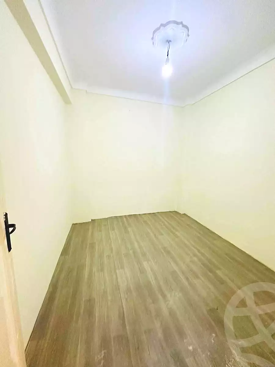 https://aqarmap.com.eg/ar/listing/7147990-for-sale-alexandria-lsywf-el-falki