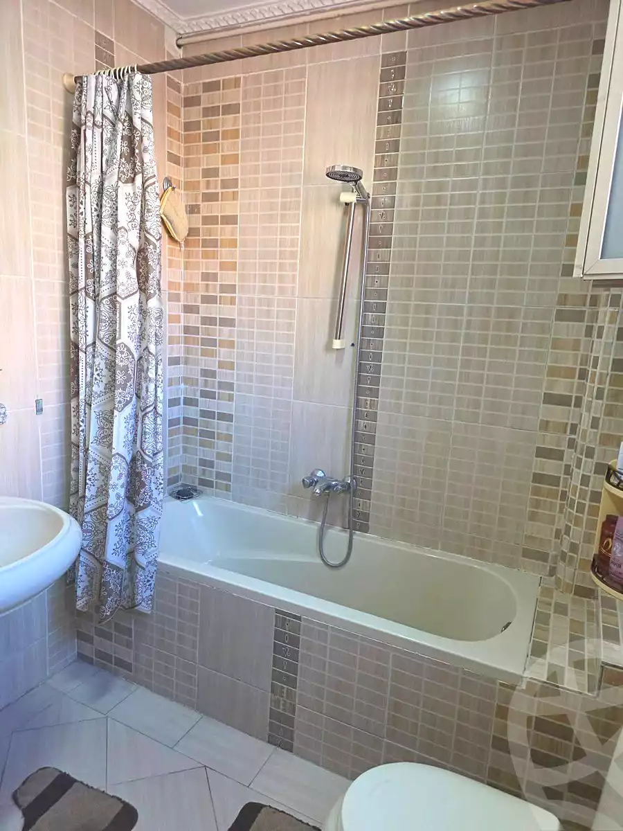 https://aqarmap.com.eg/ar/listing/7148068-for-sale-alexandria-sydy-bshr