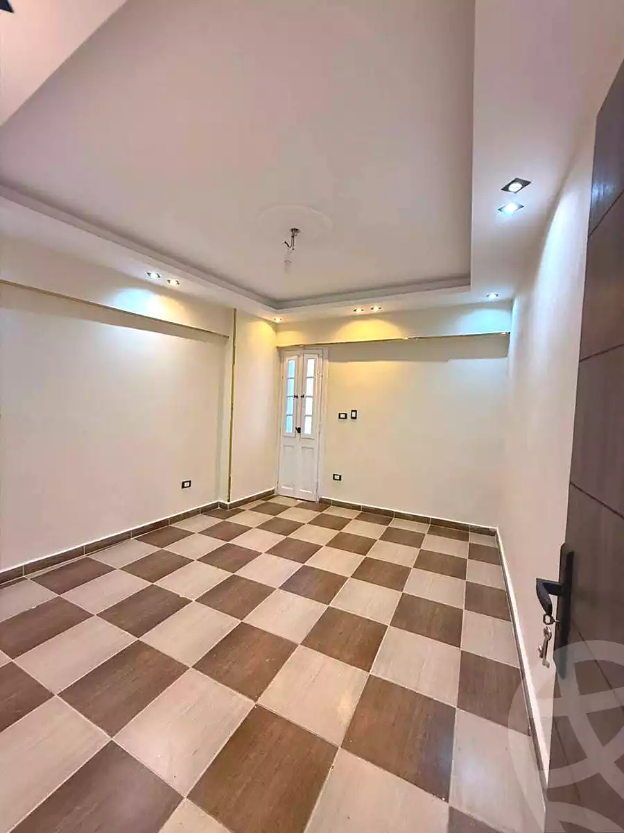 https://aqarmap.com.eg/en/listing/7148081-for-sale-alexandria-el-asafra-ahmed-tiesser-st