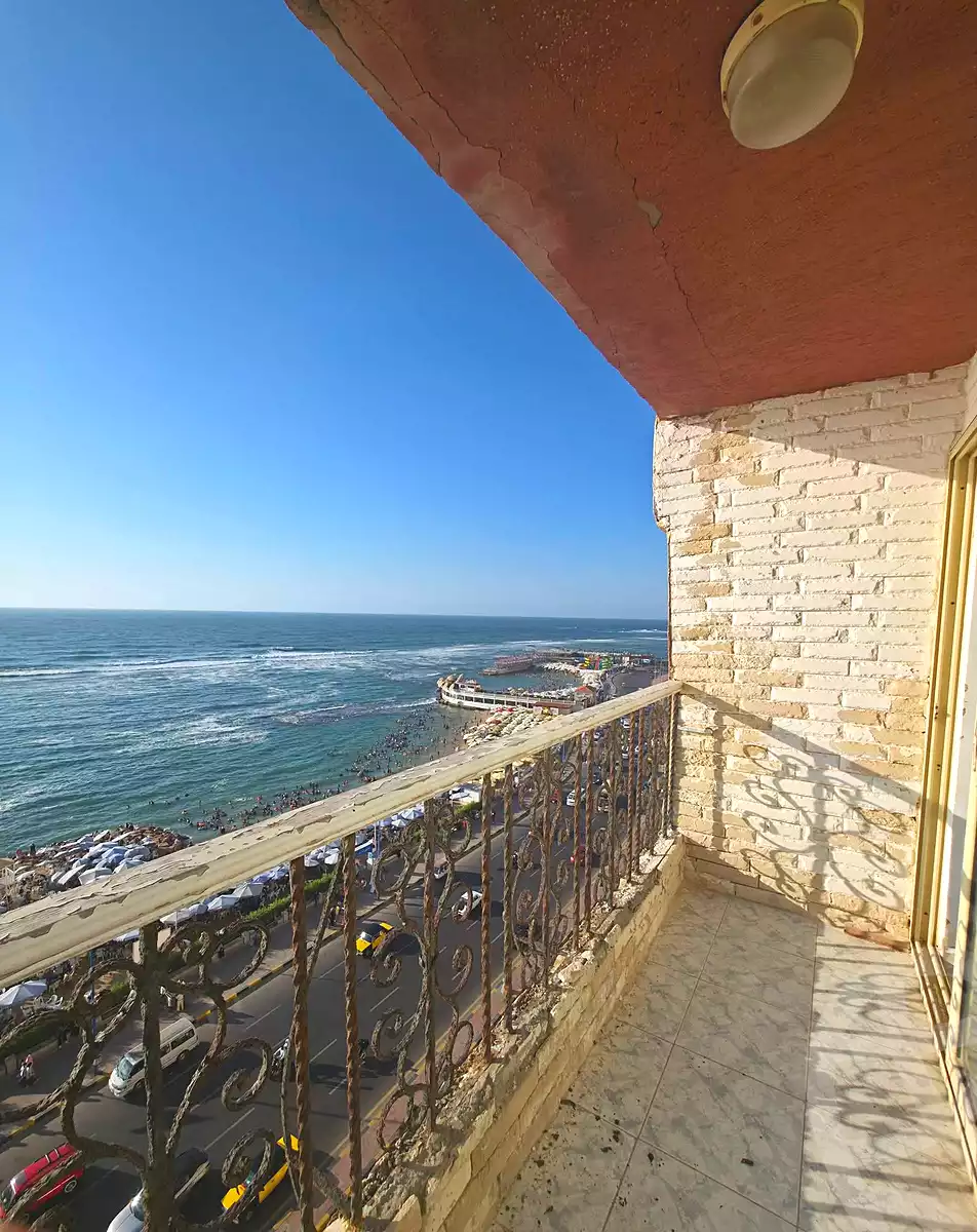 https://aqarmap.com.eg/ar/listing/7148111-for-sale-alexandria-el-asafra-l-sfr-bhry-el-geish-rd