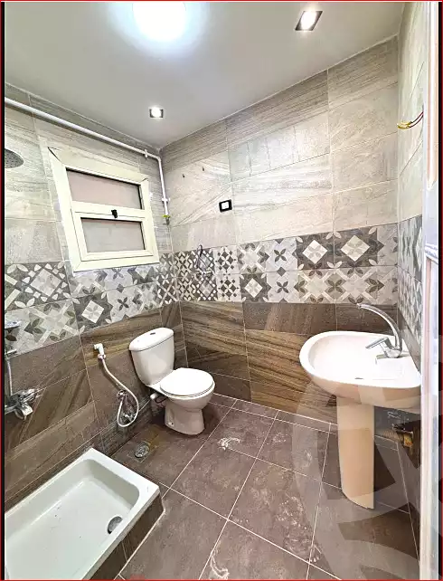 https://aqarmap.com.eg/ar/listing/7148125-for-sale-alexandria-miami-el-gaish-rd-st