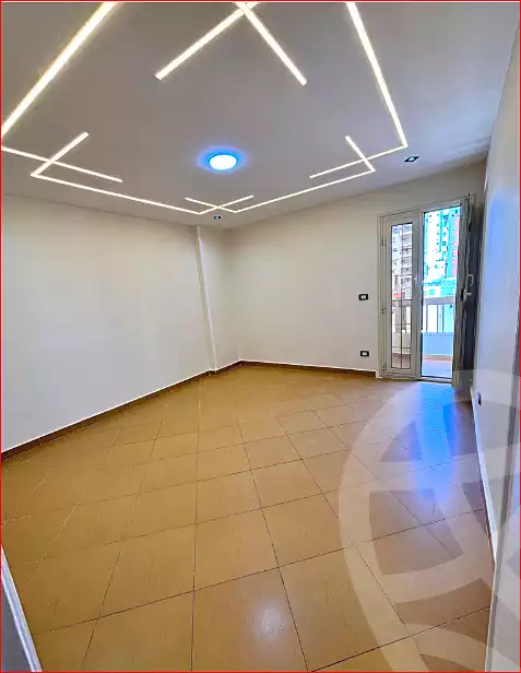 https://aqarmap.com.eg/ar/listing/7148153-for-sale-alexandria-miami-el-gaish-rd-st