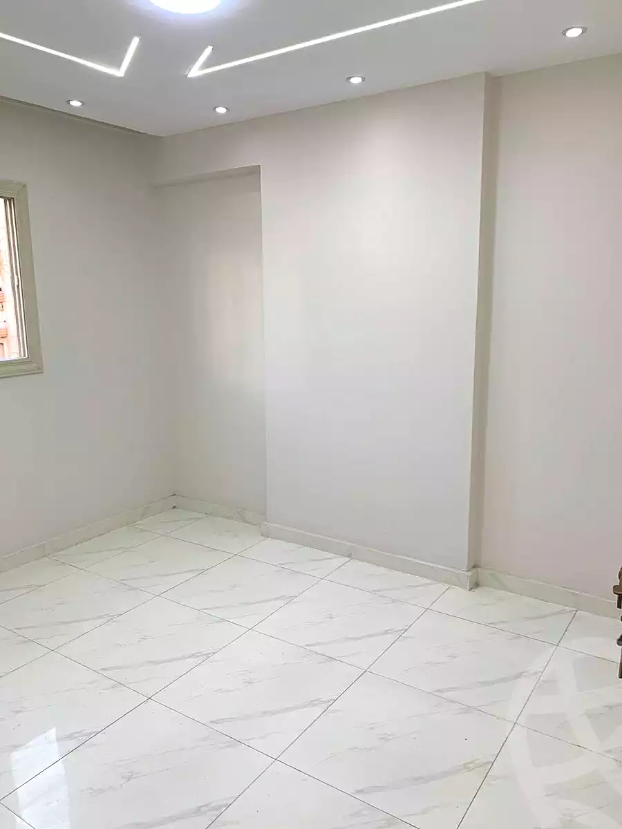 https://aqarmap.com.eg/ar/listing/7148355-for-sale-alexandria-sydy-bshr-sydy-bshr-bhry-shr-mhmwd-l-yswy