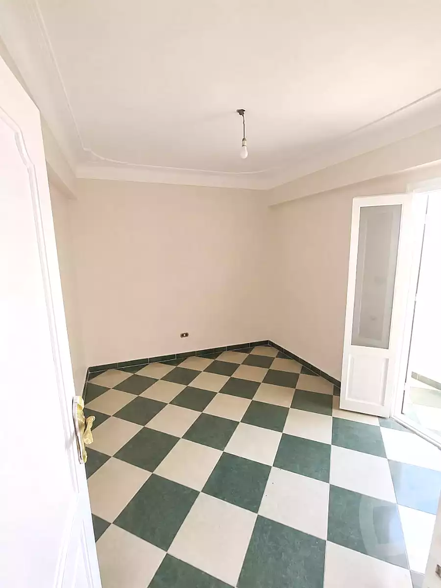 https://aqarmap.com.eg/ar/listing/7148432-for-sale-alexandria-al-agamy-el-hanouvel-gomaa-moftah-st